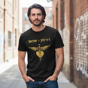 Bon Jovi World Tour 2013 Concert Shirt Size LARGE